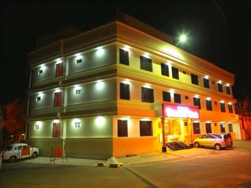 Hotel Temple Citi Komoryn Zewnętrze zdjęcie